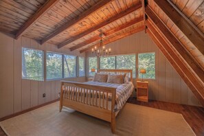 3 bedrooms, WiFi, bed sheets