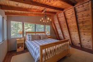 3 عدّة غرف نوم وواي فاي وملاءات أسرّة