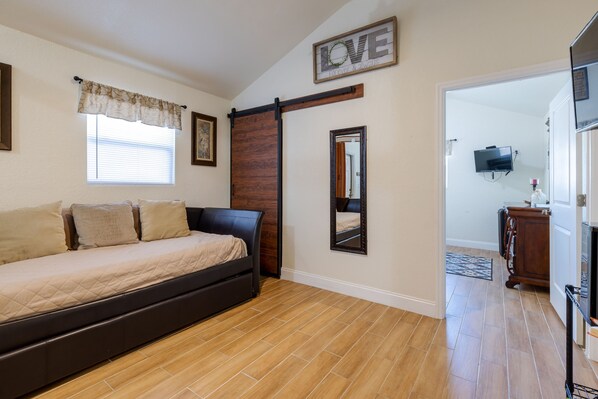 2 Schlafzimmer, Bügeleisen/Bügelbrett, WLAN, Bettwäsche