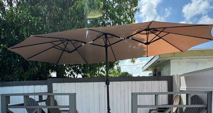 Charming house with AC in delightful Downtown Delray Beach