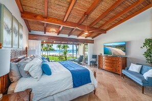 2 bedrooms, desk, iron/ironing board, travel cot