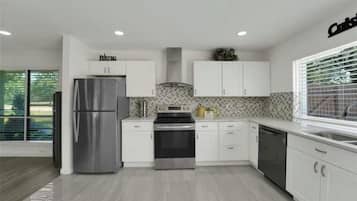 Fridge, microwave, oven, stovetop