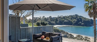 Waikare House – Above Oneroa Bay