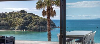 Waikare House – Above Oneroa Bay