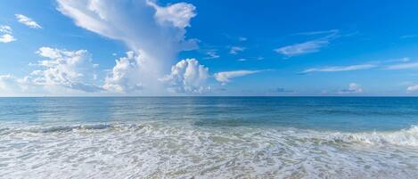 Condo, 2 Bedrooms | Beach | Beach nearby