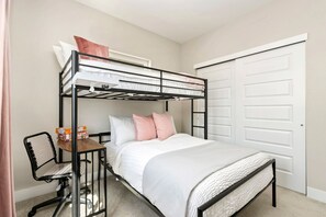 Hus - flere senge - boblebad (427 Osiander Street) | 3 soveværelser, individuelt design, individuel indretning
