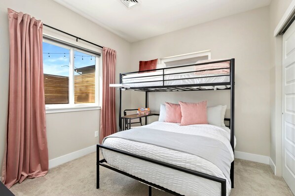 House, Multiple Beds, Hot Tub (427 Osiander Street) | 3 bedrooms, individually decorated, individually furnished