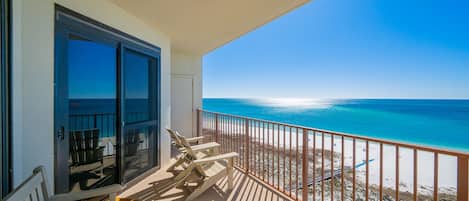 Condo, 3 Bedrooms | Property grounds