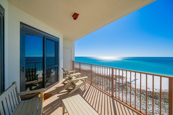 Condo, 3 Bedrooms | Property grounds