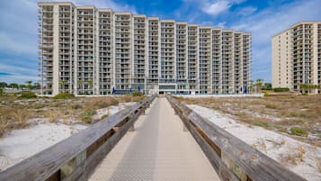 Condo, 3 Bedrooms | Exterior