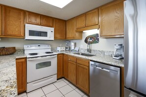 公寓客房, 3 間臥室 | 私人廚房 | 雪櫃、焗爐、咖啡機/沖茶器