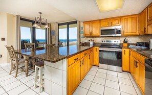 Condo, 3 Bedrooms | Private kitchen | Fridge, oven, coffee/tea maker - Phoenix Vi 6701 3 Bedroom Condo (Orange Beach)