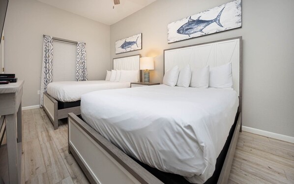 Condo, 3 Bedrooms