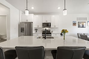 Private kitchen - Sand Hollow Serenity 4 Bedroom Townhouse (Washington)