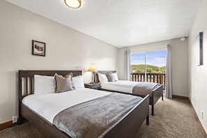 Townhome, 4 Bedrooms