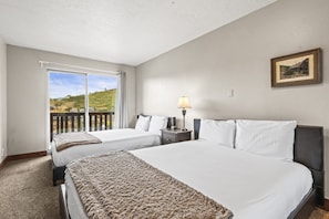 Townhome, 4 Bedrooms