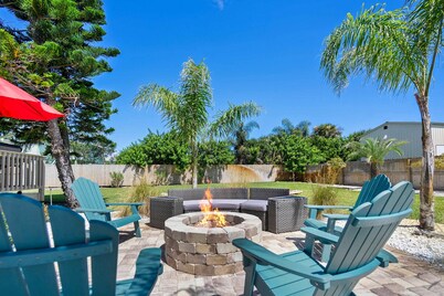 Fire Pit Tropical Oasis Steps to Beach Outdoor Seating