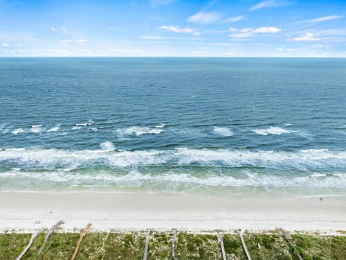 Fire Pit Tropical Oasis Steps to Beach Outdoor Seating