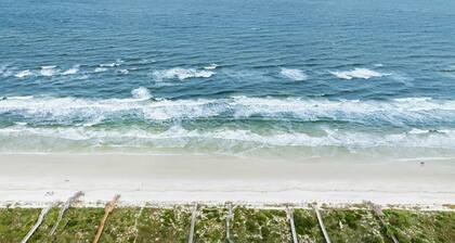 Fire Pit Tropical Oasis Steps to Beach Outdoor Seating