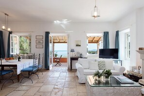 Smart TV, DVD player, stereo