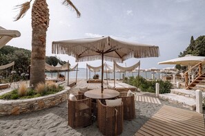 تناول الطعام بالخارج