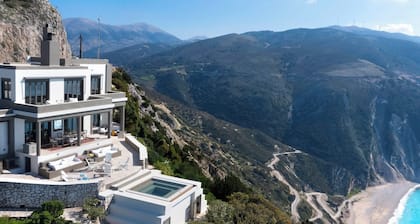 Mythos - Three Bedroom Villa, Sleeps 6