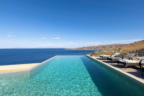 Selene - Seven Bedroom Villa, Sleeps 14