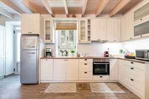 電子レンジ、食器洗い機