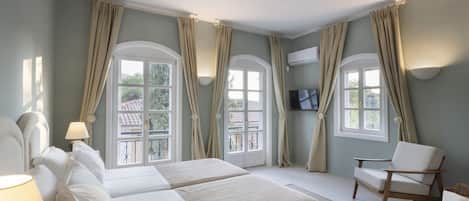 9 slaapkamers, een strijkplank/strijkijzer, wifi, beddengoed