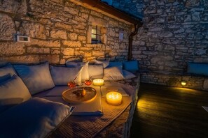 Property grounds - Villa Nar – Authentic Istrian Stone House with Heated Private Pool (Krajcar Brijeg)