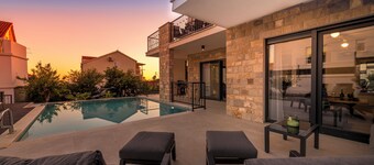 Villa Lav Lux – Elegant Residence with Heated Pool