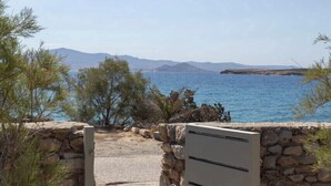 Property grounds - Villa Espera - Five Bedroom Villa, Sleeps 10 (Santa Maria)