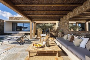 Outdoor dining - Enyalos - Five Bedroom Villa, Sleeps 10 (Thira)