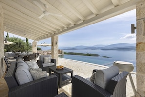 Outdoor dining - Khaleesi - Four Bedroom Villa, Sleeps 8 (Ionian Islands)
