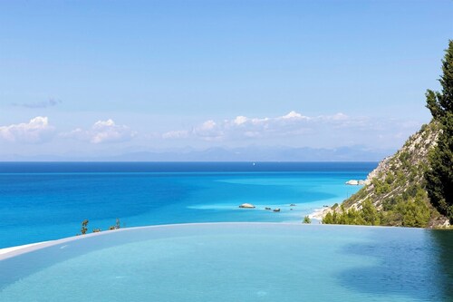 Madreterra - Six Bedroom Villa, Sleeps 12