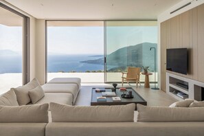 Smart TV, table tennis