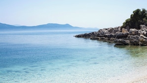 Beach - Oikos Nostos - Three Bedroom Villa, Sleeps 6 (Lefkada City)