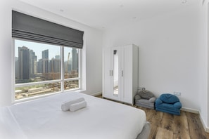 2 bedrooms, in-room safe, iron/ironing board, free WiFi