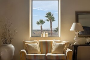 Fireplace, DVD player, table football, stereo