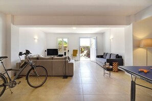 Smart TV, ping pong