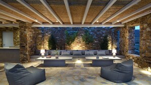 Unclassified image, 5 of 70, button - Yvoni - Nine Bedroom Villa, Sleeps 18 (Paros)
