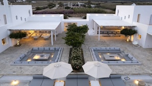 Unclassified image, 4 of 70, button - Yvoni - Nine Bedroom Villa, Sleeps 18 (Paros)