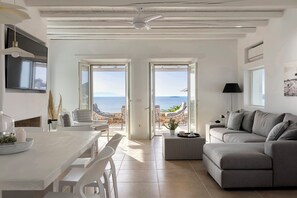 Smart TV, table tennis