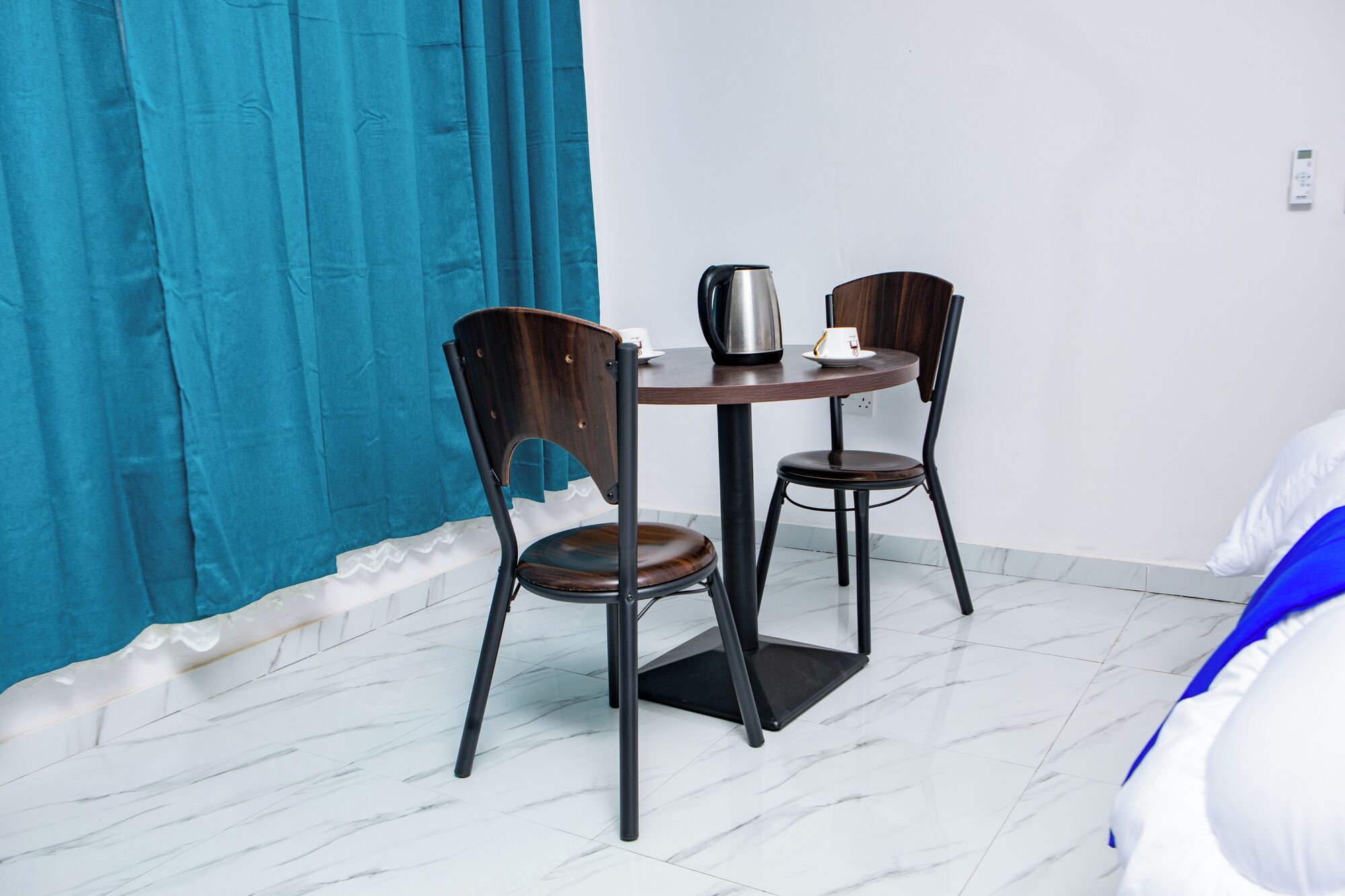 Family Room, Balcony | Free WiFi