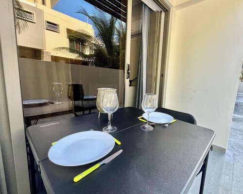 APT Le Sunset – Flic en Flac Air conditioning • Wi-Fi • 2 minutes from the beach