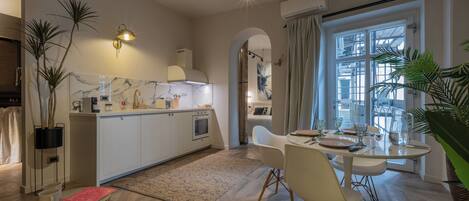 Basic Apartment, Balcony | Dining room