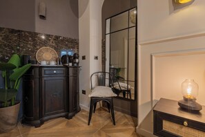 Basic Apartment, Balcony - Design in Corso Francia by Wonderful Italy (Turin)