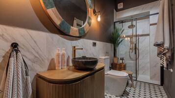Departamento clásico, balcón | Baño