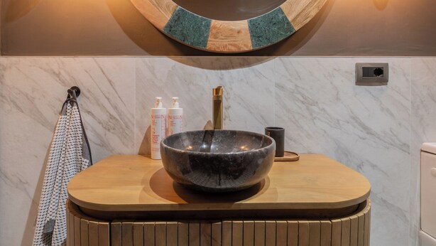 Classic Apart Daire, Balkon | Banyo