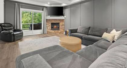 Family Condo for 6 | 10 Minutes to Blue Mountain!